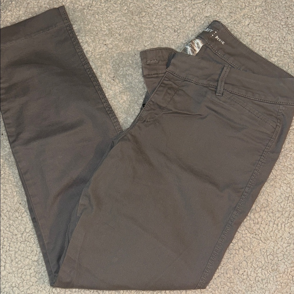 Old Navy Pixie Pants in Gray